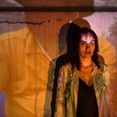 Teatro de Contêiner Mungunzá completa um ano com mostra de solos femininos