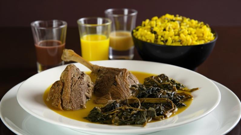 Pato no tucupi com jambu, arroz com a erva e especiarias está no menu do Amazônia Soul