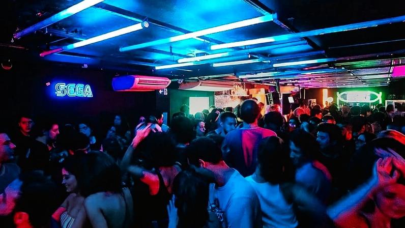 Funk da C.D.L, festa que acontece na Casa da Luz, em São Paulo