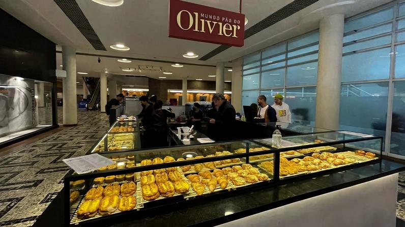 Após fechar as portas na praça da República, em 2021, padaria Mundo Pão do Olivier reabre como quiosque na avenida Paulista