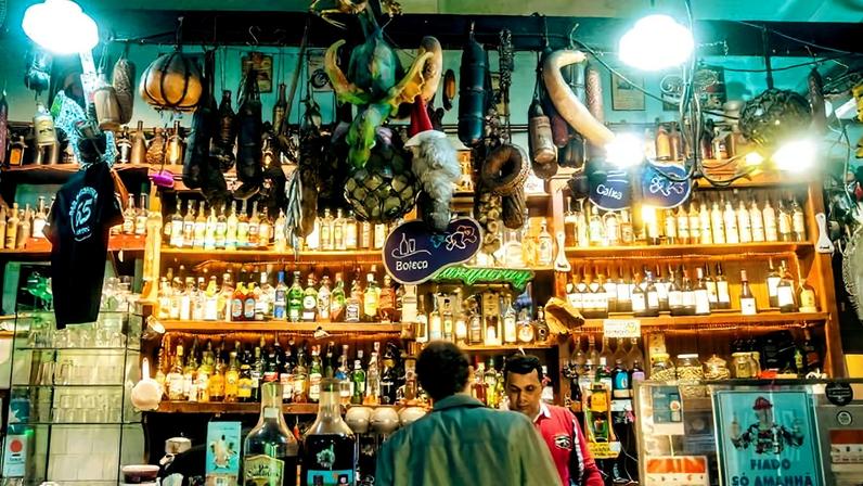 C... do Padre, ou Bar das Batidas, que completa 65 anos