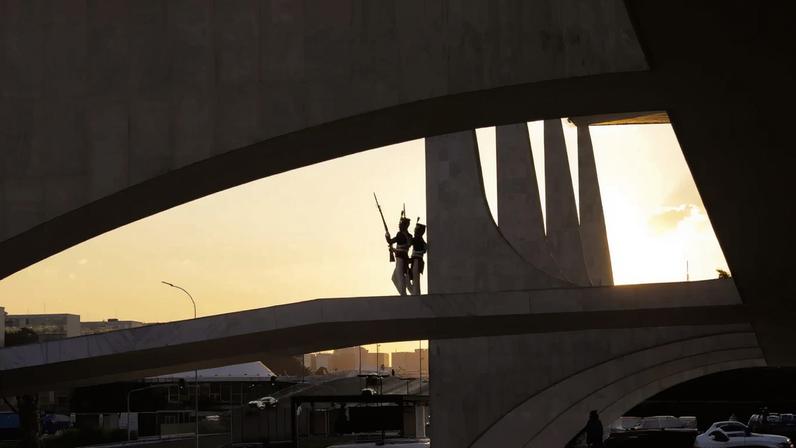 Brasil já testou a utilização de bancos públicos como indutores do crescimento econômico Mix deve ser equilibrado a depender das necessidades do país em cada fase - Sérgio Lima