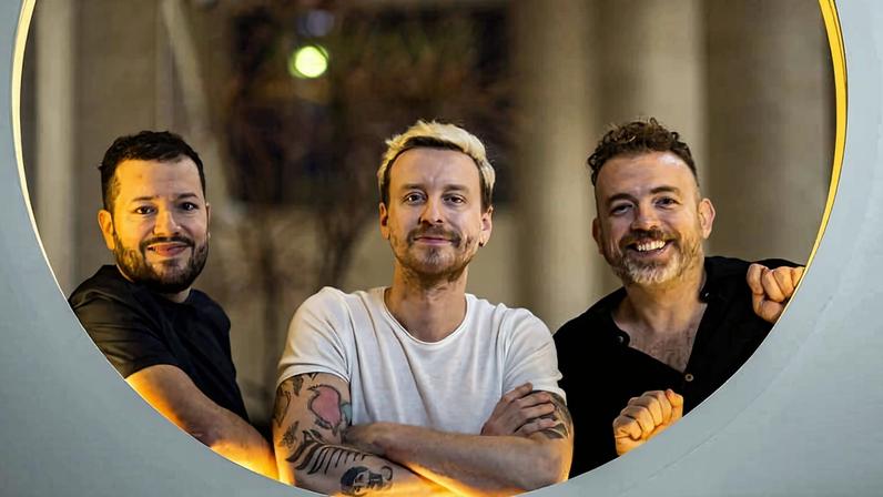 Gilberto Malva Filho, João Branco e Felipe Giacon, sócios do bar Gaspar, que ocupa o espaço do antigo Paribar