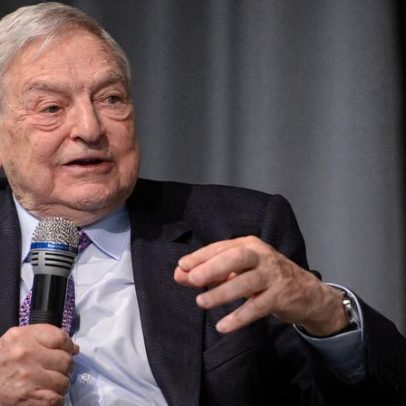 George Soros usa o Twitter para afirmar que está vivo