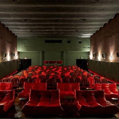 Cinemas de SP oferecem poltrona namoradeira para casais no Dia dos Namorados