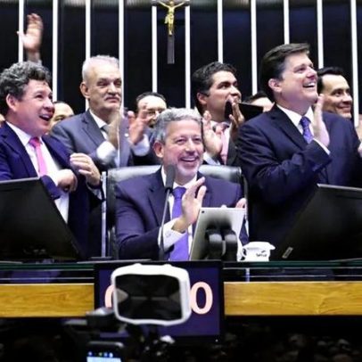 Lula libera emendas e Câmara aprova reforma tributária