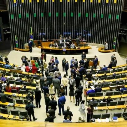 Como cada deputado votou na retirada de pauta da tributária
