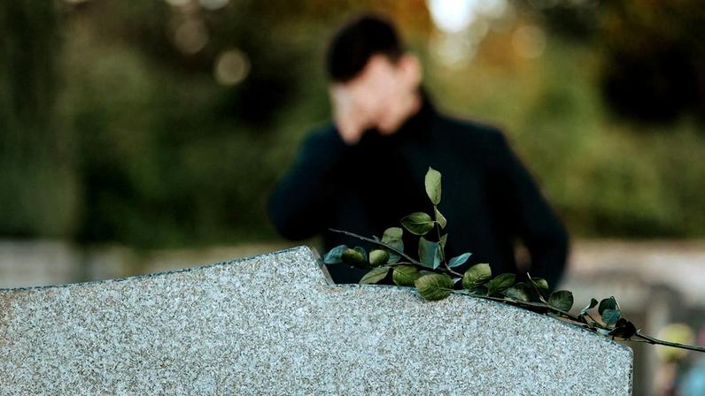 3 Things to Remember as a Widower in the Midst of Grief