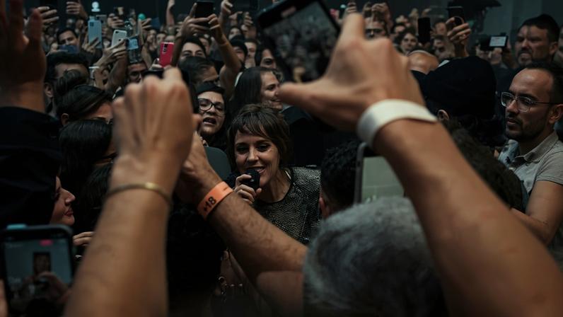 A cantora francesa Zaz performa no Espaço Unimed, em São Paulo. Zaz volta a se apresentar no Brasil após seis anos, show que faz parte da turnê internacional 'Organique'