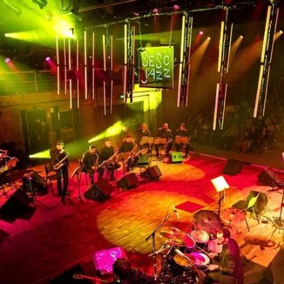 Sesc Pompeia e Pinheiros ampliam programação, bar, comida e custo-benefício