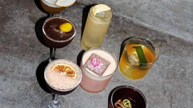 Drinques do bar Alba, em São Paulo
