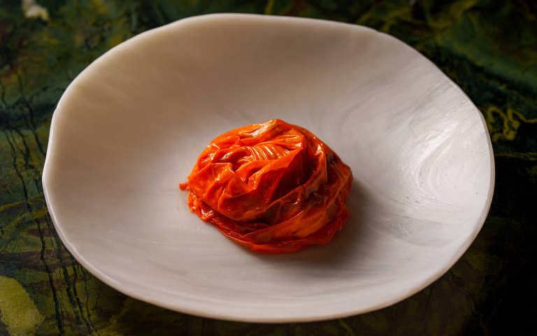Cerimônia do Guia Michelin 2025, no hotel Rosewood, em São Paulo