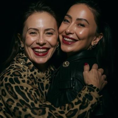 Vogue 50: Sabrina Sato e Andrea Dellal discutem liberdade na moda e exposição
