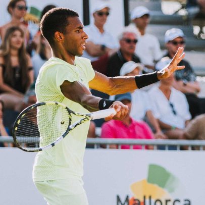 Aliassime avança para a sétima semifinal do ano em Mallorca