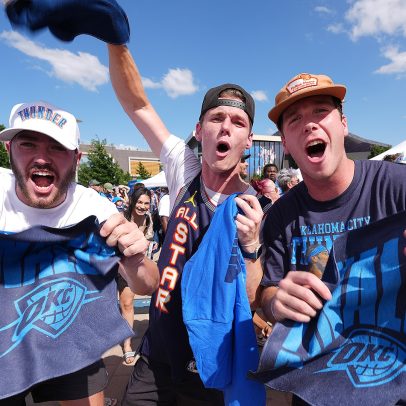 Momentos inesquecíveis da parada do campeonato do Thunder emocionam torcedores