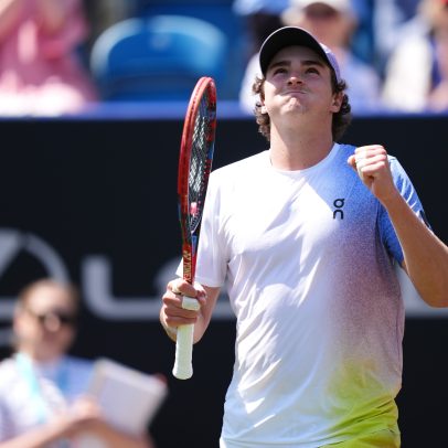 João vence em Eastbourne e enfrenta quinto do mundo na segunda rodada