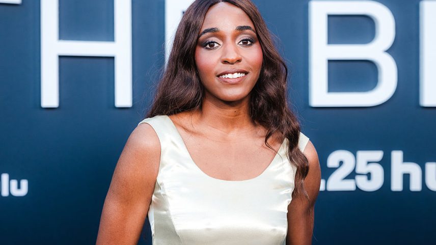 Ayo Edebiri participa do jantar do elenco e produtores de "The Bear" no Musso & Frank Grill em 9 de junho de 2025, em Hollywood, Califórnia. (Foto: David Jon/Getty Images for FX Networks)