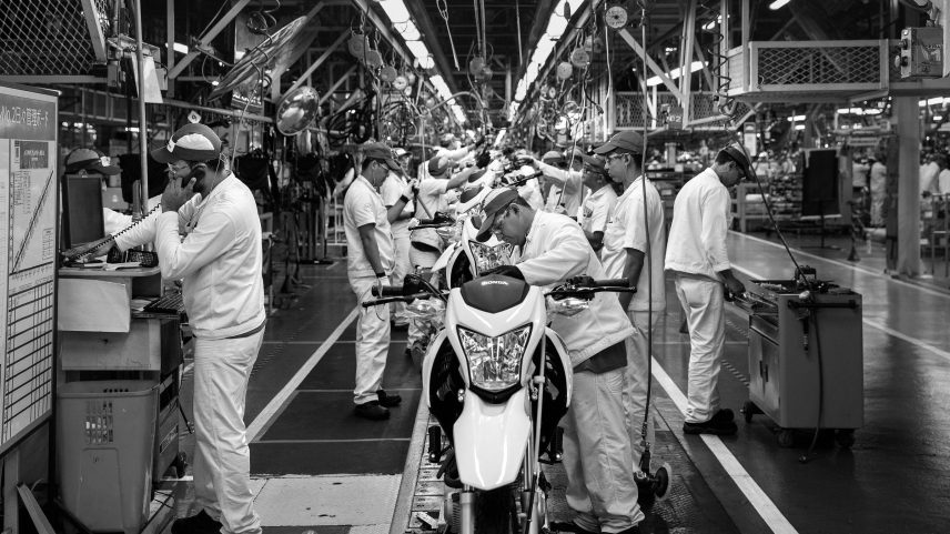 Fábrica de motos no distrito industrial da Zona Franca de Manaus (Foto: Lalo de Almeida - 9.set.18/Folhapress)