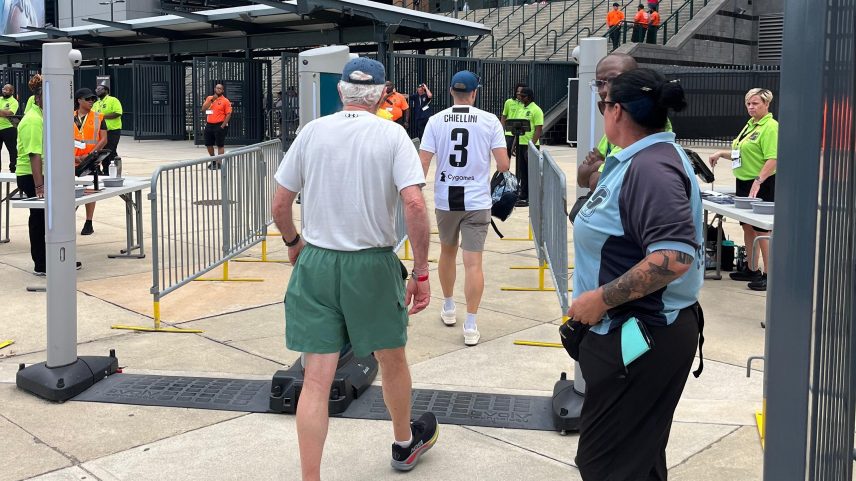 Lincoln Financial Field, estádio de Botafogo x Palmeiras, possui um código de conduta curioso (Foto: Bruno Braz / UOL)