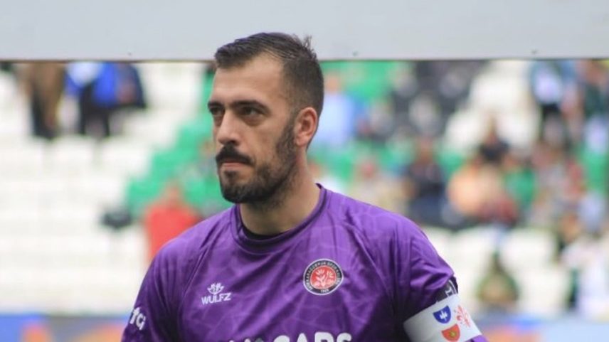 Emiliano Viviano, de 39 anos, é um ex-goleiro italiano (Foto: Reprodução)