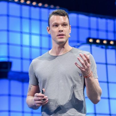 Influenciadores digitais com IA se tornam solução para 70% das empresas da Fortune 100