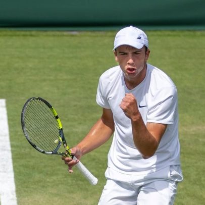 Britânico fora do top 700 avança nas qualificatórias de Wimbledon