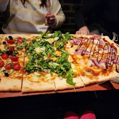 Pizzarias brasileiras adotam robôs e IA em cinco novas tendências inovadoras