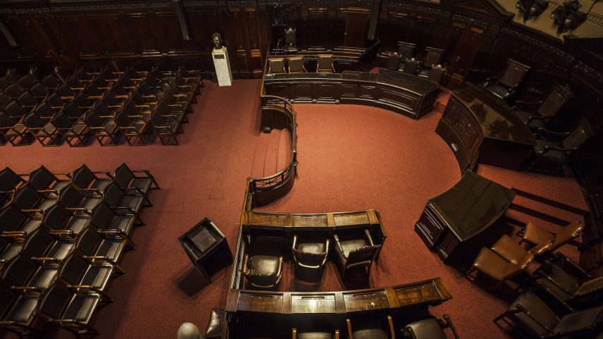 Sala do júri do Palácio da Justiça, sede do Tribunal de Justiça de São Paulo, na capital (Foto: Eduardo Knapp - 11.out.2019/Folhapress)