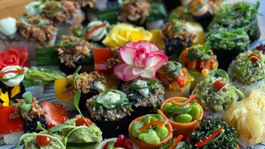 Cardápio com pratos 100% veganos criados por um chef especializado em restaurante japonês
