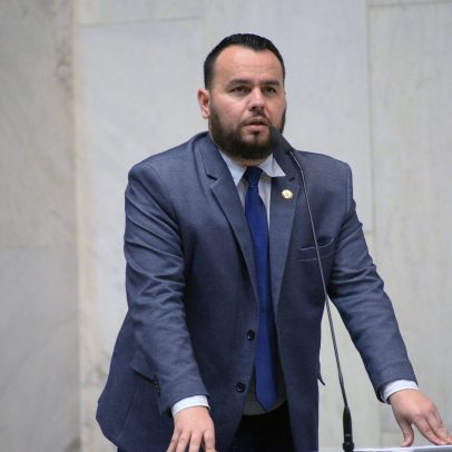Deputado denuncia furto de rodas de carro da Alesp em cemitério na zona leste