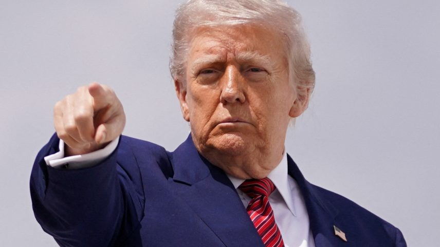 Donald Trump, presidente dos Estados Unidos, em uma base aérea em Maryland (Foto: Nathan Howard - 23.mai.2025/Reuters)