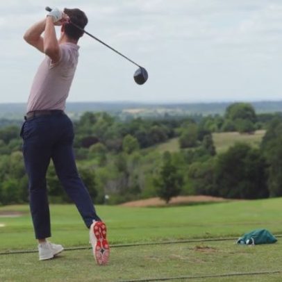 Alcaraz e Murray trocam tênis por tacos e jogam golfe juntos