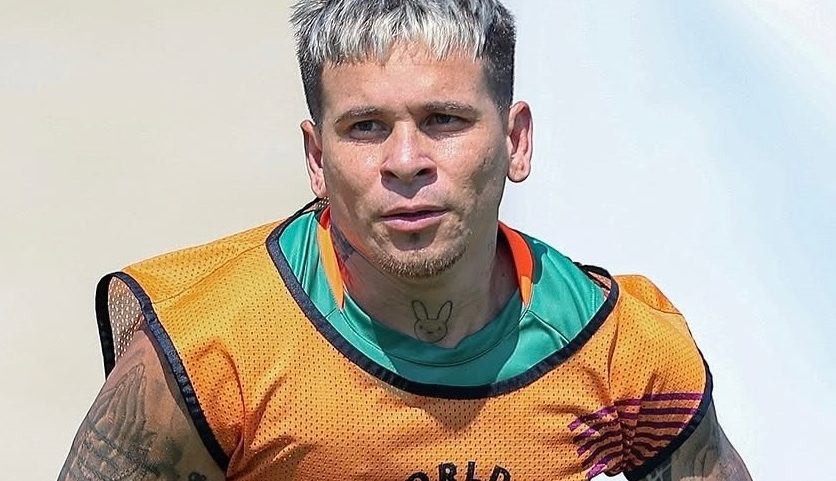 Venezuelano está recuperado de lesão na coxa e pode aparecer contra italianos (Foto: Marcelo Gonçalves / FFC)