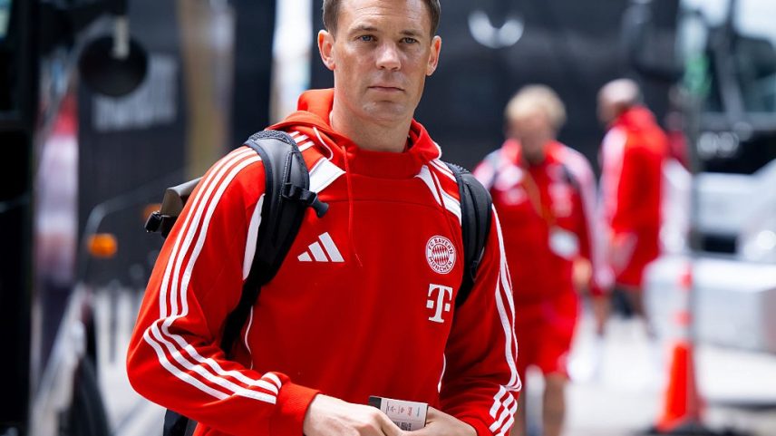 Goleiro alemão Neuer, do Bayern: desdenhoso em inglês e espanhol (Foto: Sven Hoppe/picture alliance/Getty Images)