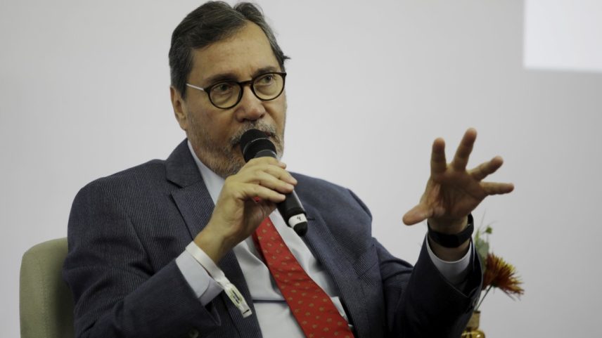 Imortal da ABL, Merval Pereira também é membro da Academia Brasileira de Filosofia e da Academia das Ciências de Lisboa (Foto: Fabiano Rocha / Agência O Globo)