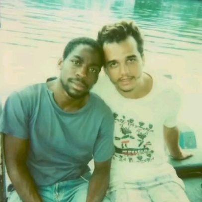 Lázaro Ramos homenageia Wagner Moura com fotos antigas em seu aniversário