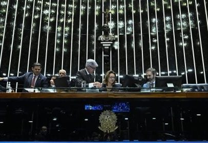 Senado aprova 30% das vagas em conselhos de estatais para mulheres