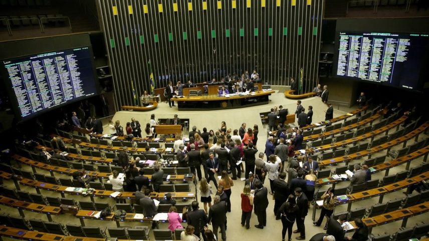 Cada parlamentar custa, em média, R$ 270 mil por mês aos cofres públicos (Foto: Wilson Dias/Agência Brasil)