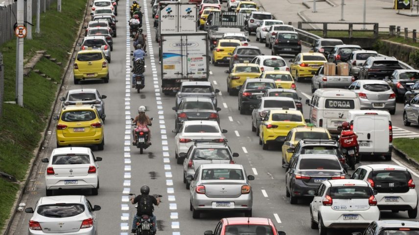 Motoristas do Rio de Janeiro poderão pagar o IPVA 2025 a partir de 8 de janeiro (Foto: Gabriel de Paiva/ Agência O Globo)