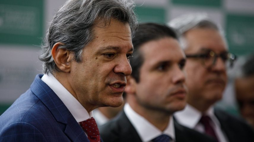 Fernando Haddad e Hugo Motta: nada bem (Foto: Brenno Carvalho/Ag. O Globo)
