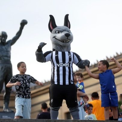 Cidade americana supera Botafogo em superstição e atrai curiosos