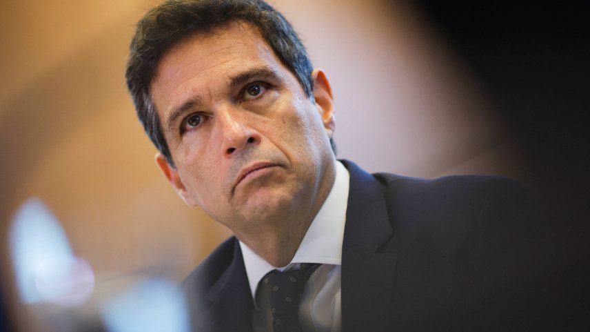 Roberto Campos Neto em sua última entrevista à imprensa como presidente do Banco Central (Foto: Adriano Machado - 19.dez.24/Reuters)