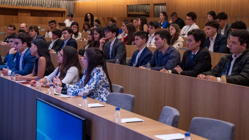 Estudantes participantes da Olimpíada Brasileira de Economia 2025 (Foto: BTG Pactual /Divulgação)