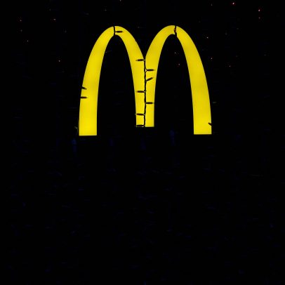 Protestos contra o McDonald's ganham força nos EUA com ex-franqueados à frente