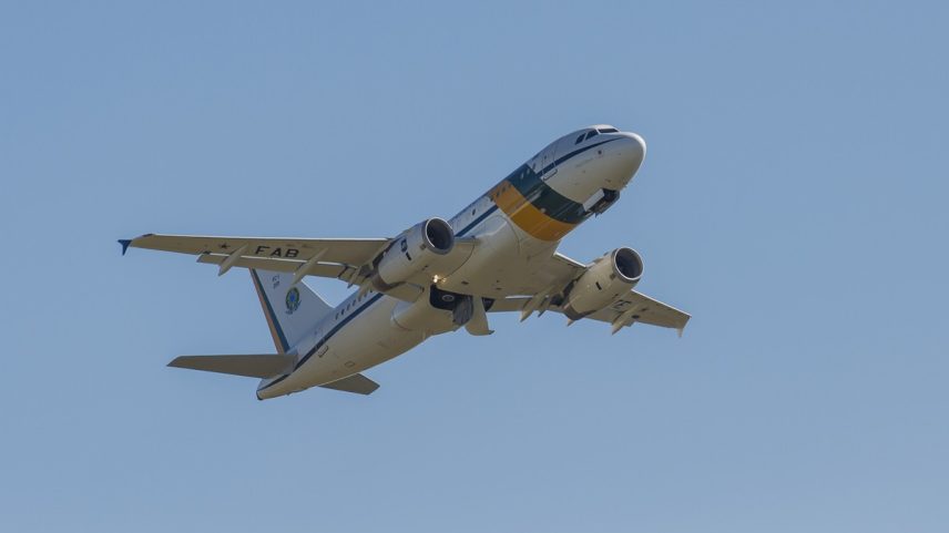 A imagem mostra o avião presidencial do Brasil (Foto: FAB)