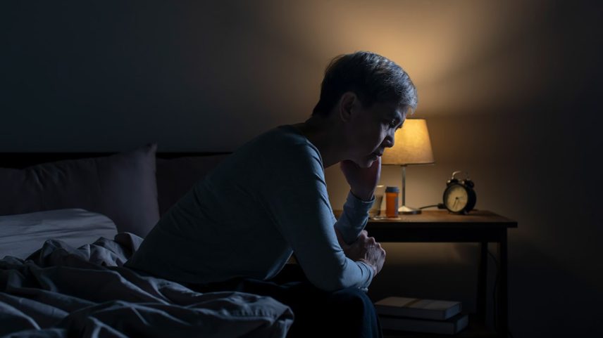 Neurônios em uma estrutura cerebral chamada núcleo paraventricular ajudam a traduzir o estresse em sono ruim e memória. (Foto: Filmstax/Getty)