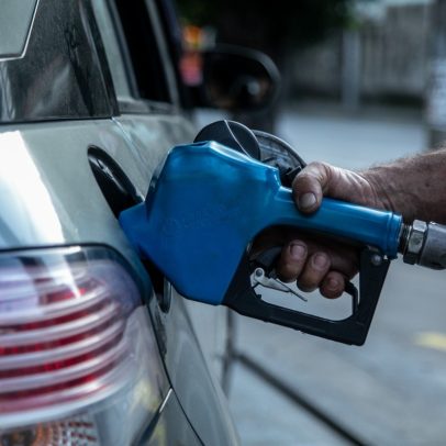 Aumento do etanol na gasolina impacta preços, mas não garante estabilidade no combustível