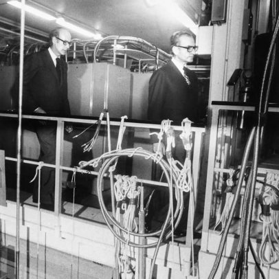 Estados Unidos influenciam desenvolvimento do programa nuclear iraniano