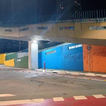 Homem fica em coma após ser agredido durante roubo em passarela na Barra Funda