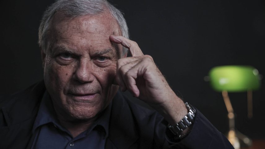 O britânico Martin Sorrell durante gravação de curso na CasaFolha (Foto: Danilo Verpa/Folhapress)
